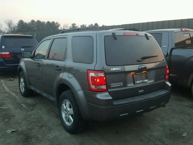 1FMCU9DG9CKB27427 - 2012 FORD ESCAPE XLT GRAY photo 3