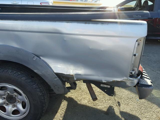 1N6DD26T73C414265 - 2003 NISSAN FRONTIER K SILVER photo 9