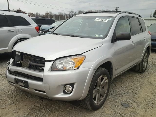 2T3RK4DV4CW089439 - 2012 TOYOTA RAV4 SPORT SILVER photo 2