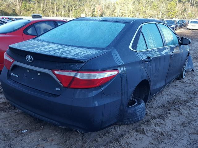 4T1BF1FK7GU172630 - 2016 TOYOTA CAMRY LE BLUE photo 4