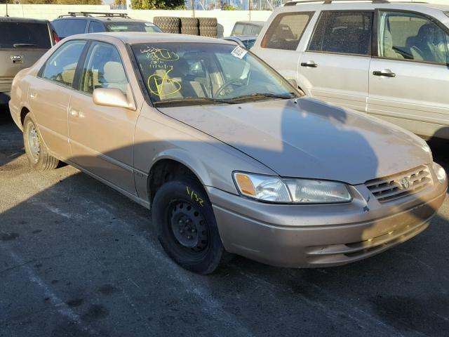 JT2BG22K3W0180333 - 1998 TOYOTA CAMRY CE GOLD photo 1