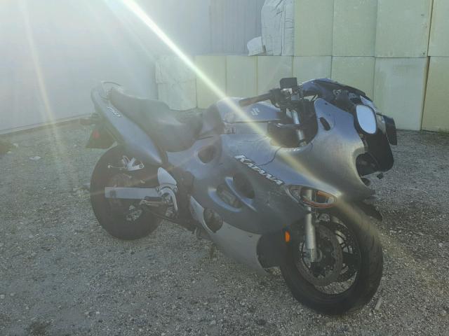 JS1GR7GA152100643 - 2005 SUZUKI GSX750 F GRAY photo 1