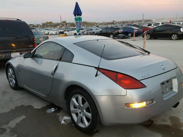 JN1AZ34D25M608761 - 2005 NISSAN 350Z COUPE SILVER photo 2