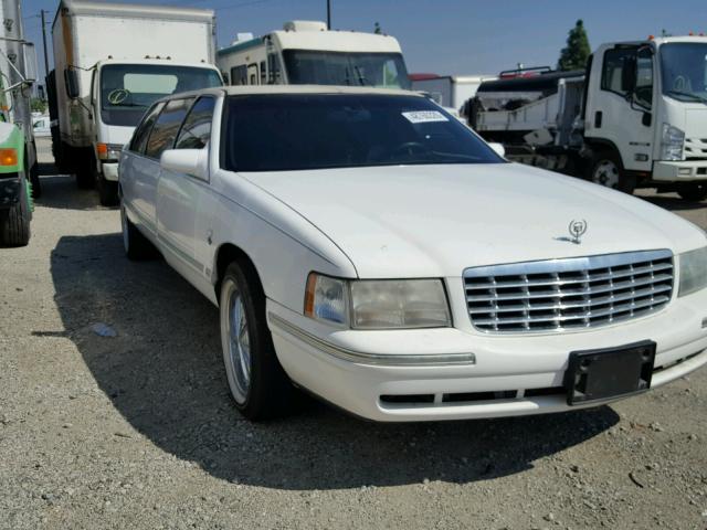 1GEEH90Y9XU550817 - 1999 CADILLAC COMMERCIAL WHITE photo 1