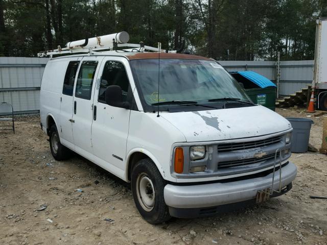 1GCFG25W611117964 - 2001 CHEVROLET EXPRESS G2 WHITE photo 1