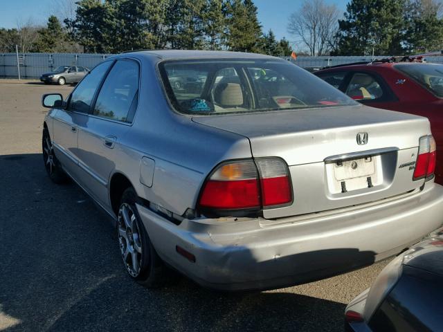 1HGCD5658TA059556 - 1996 HONDA ACCORD EX 银色 照片 3