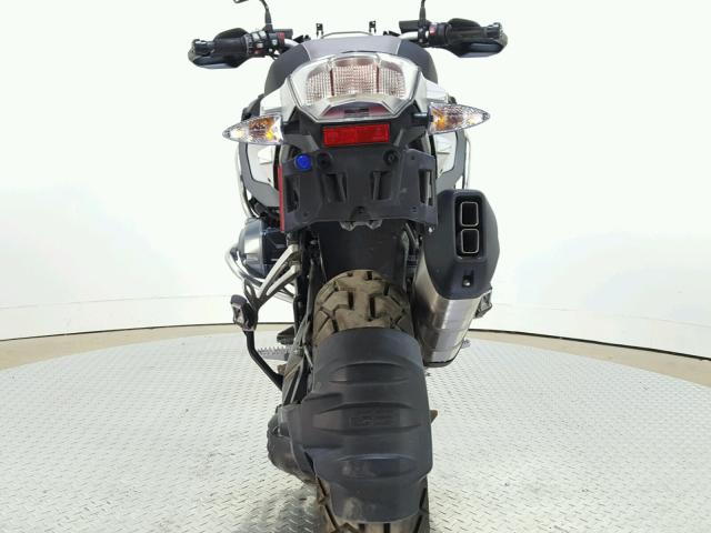 WB10A1204GZ665938 - 2016 BMW R1200 GS A BLUE photo 18