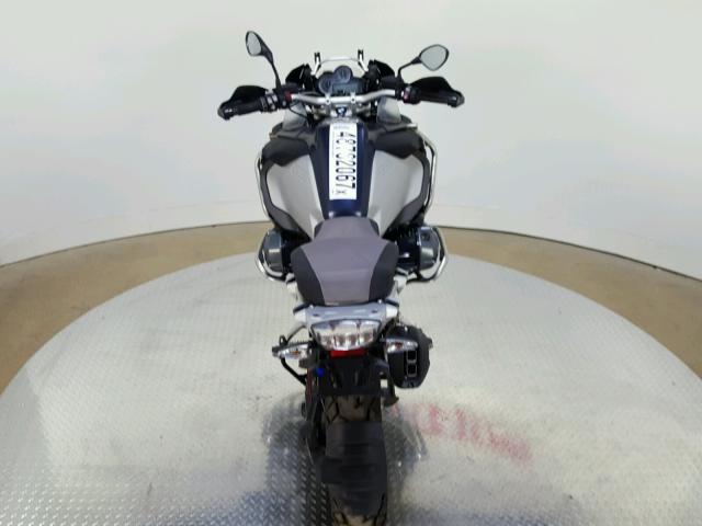 WB10A1204GZ665938 - 2016 BMW R1200 GS A BLUE photo 9