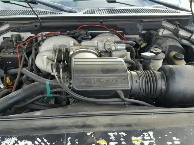 5LMFU28R02LJ11381 - 2002 LINCOLN NAVIGATOR 白色 照片 7