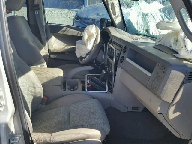 1J8HH48K28C133273 - 2008 JEEP COMMANDER თაფლისფერი ფოტო 5