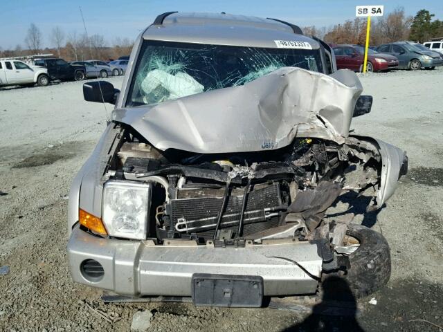 1J8HH48K28C133273 - 2008 JEEP COMMANDER თაფლისფერი ფოტო 9