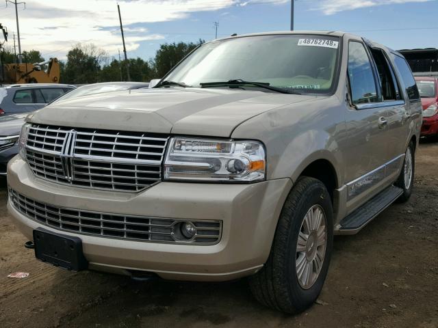 5LMFU28578LJ16874 - 2008 LINCOLN NAVIGATOR GOLD photo 2