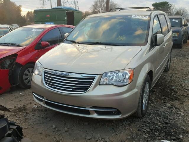 2C4RC1BG5ER158426 - 2014 CHRYSLER TOWN & COU TAN photo 2