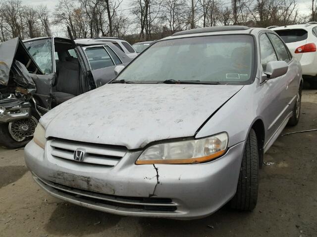 1HGCG16502A084644 - 2002 HONDA ACCORD EX 银色 照片 2