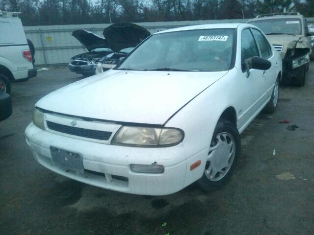 1N4BU31F6PC196929 - 1993 NISSAN ALTIMA XE WHITE photo 2