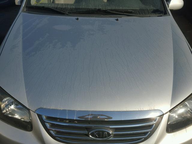 KNAFE222095662552 - 2009 KIA SPECTRA EX SILVER photo 7