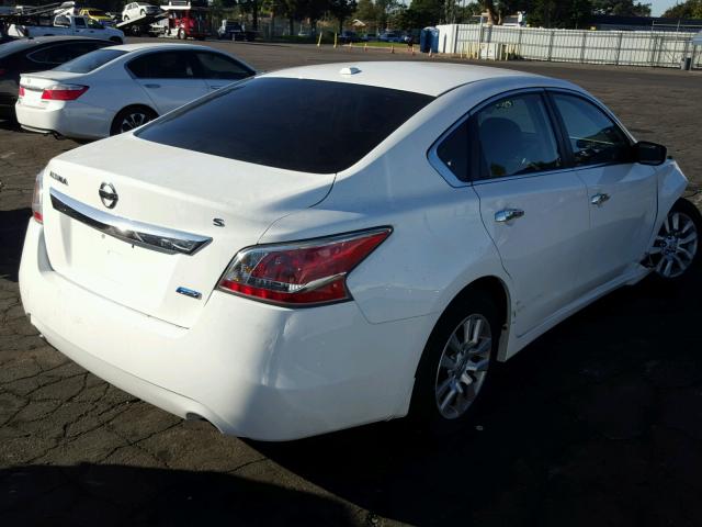 1N4AL3AP9FC440143 - 2015 NISSAN ALTIMA 2.5 WHITE photo 4