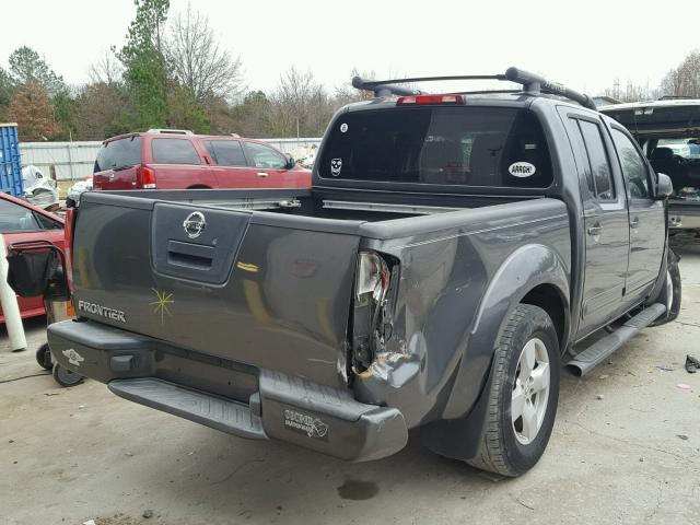 1N6AD07U56C444397 - 2006 NISSAN FRONTIER C GRAY photo 4