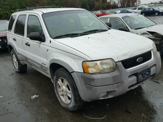 1FMYU04102KC72061 - 2002 FORD ESCAPE XLT WHITE photo 1