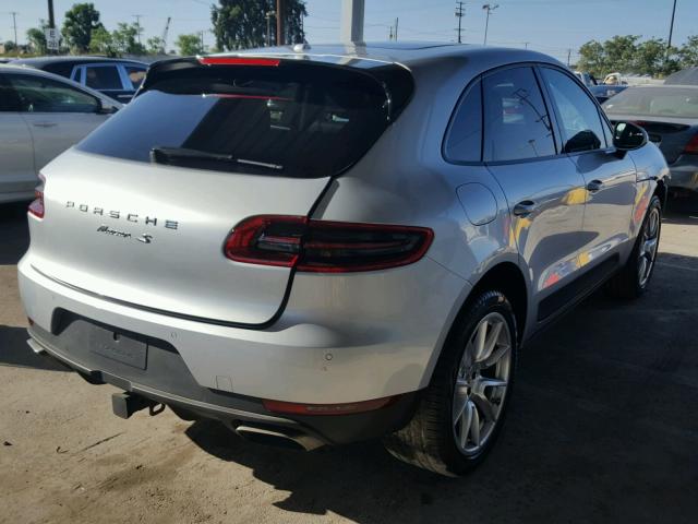 WP1AA2A55HLB09750 - 2017 PORSCHE MACAN SILVER photo 4