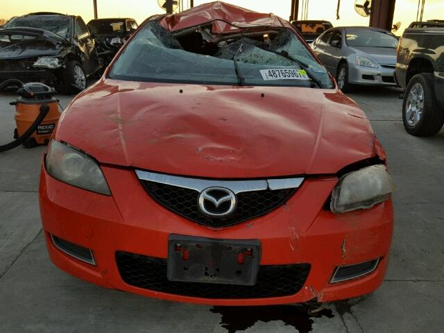 JM1BK32F881838563 - 2008 MAZDA 3 I RED photo 9