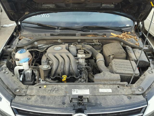 3VW2K7AJ1FM325410 - 2015 VOLKSWAGEN JETTA BASE ლურჯი ფოტო 7