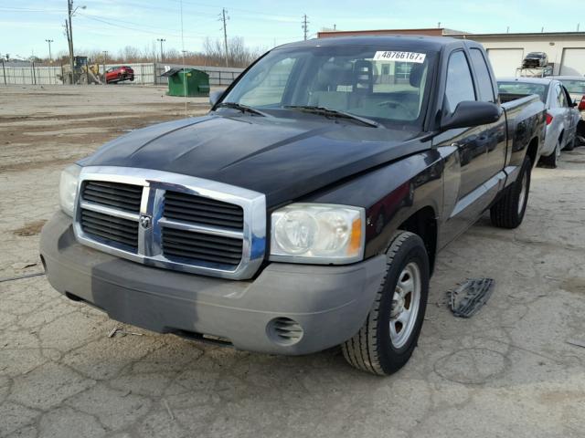 1D7HE22K55S223537 - 2005 DODGE DAKOTA ST BLACK photo 2