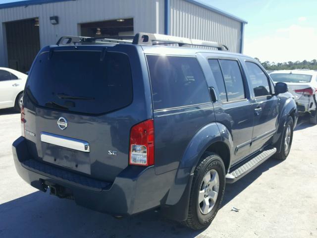 5N1AR18U55C790677 - 2005 NISSAN PATHFINDER GRAY photo 4