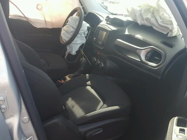 ZACCJAAT3GPC68473 - 2016 JEEP RENEGADE S 银色 照片 5