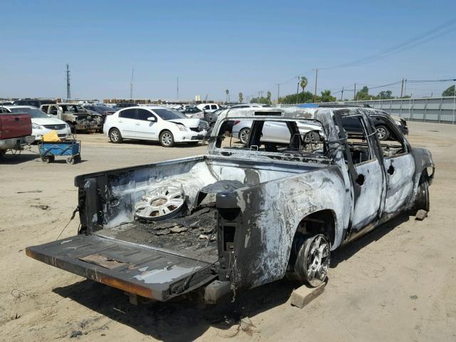 1GCDT136468202039 - 2006 CHEVROLET COLORADO BURN photo 4