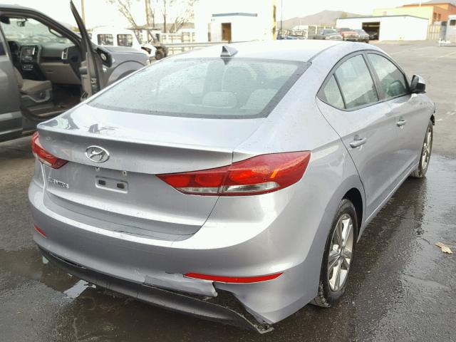 5NPD84LF1HH154958 - 2017 HYUNDAI ELANTRA SE GRAY photo 4