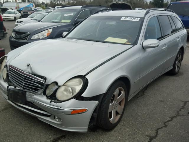 WDBUH83J85X168706 - 2005 MERCEDES-BENZ E 500 4MAT SILVER photo 2