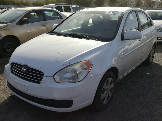 KMHCN46C39U329736 - 2009 HYUNDAI ACCENT GLS WHITE photo 2