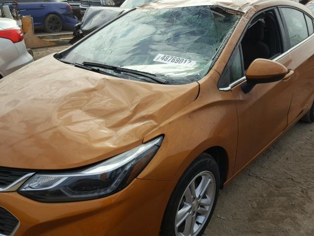 3G1BE6SMXHS588130 - 2017 CHEVROLET CRUZE LT ORANGE photo 9