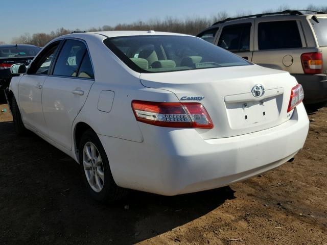 4T1BF3EK5BU746860 - 2011 TOYOTA CAMRY BASE WHITE photo 3