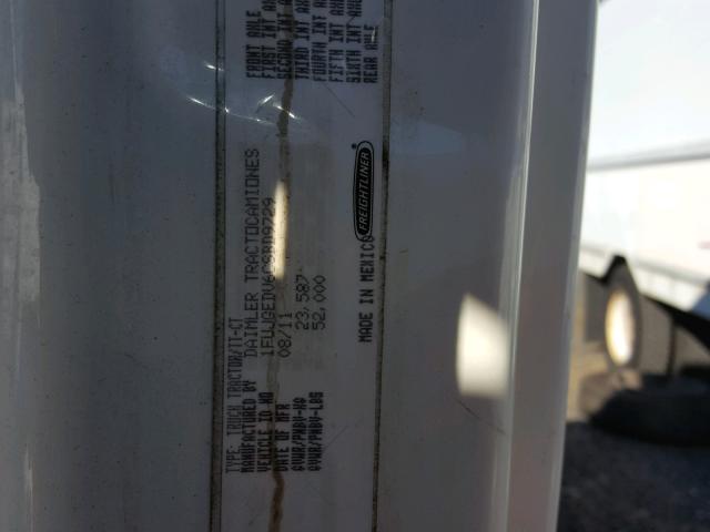 1FUJGEDV6CSBD9729 - 2012 FREIGHTLINER CASCADIA 1 WHITE photo 10