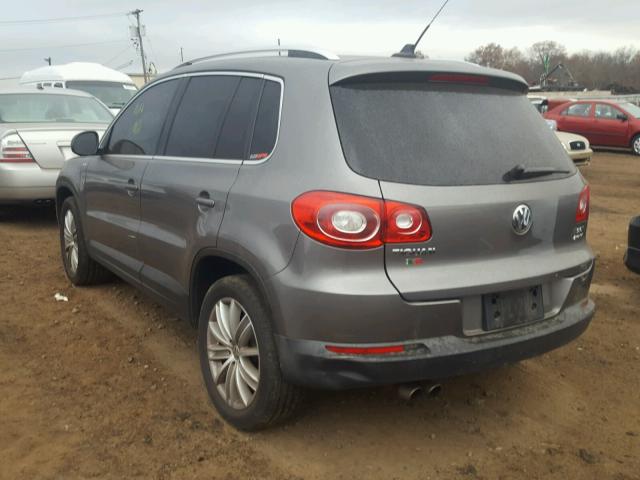 WVGBV7AX0AW521132 - 2010 VOLKSWAGEN TIGUAN SE GRAY photo 3