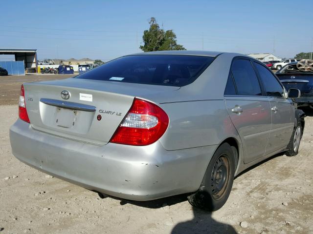 4T1BE32K03U186982 - 2003 TOYOTA CAMRY LE SILVER photo 4