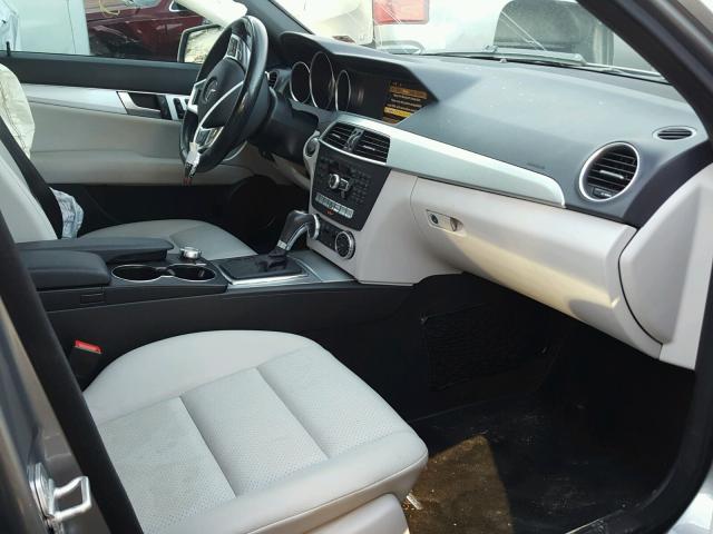 WDDGF8BB8CA712948 - 2012 MERCEDES-BENZ C 300 4MAT SILVER photo 5