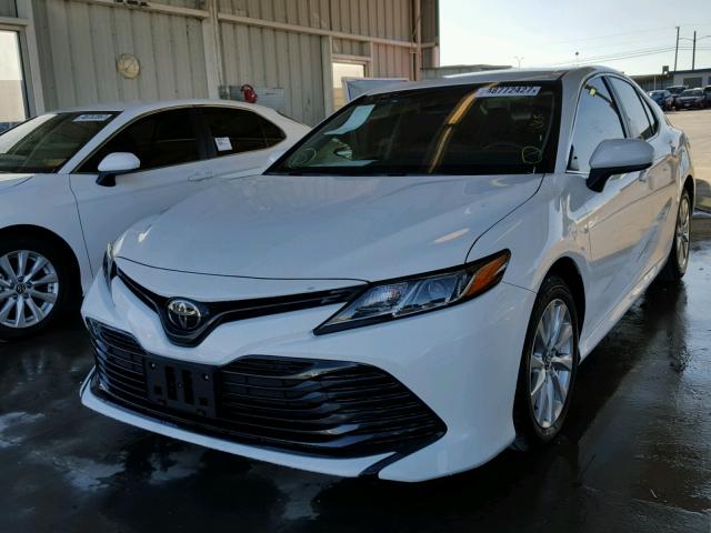 JTNB11HK2J3007495 - 2018 TOYOTA CAMRY L 白色 照片 2