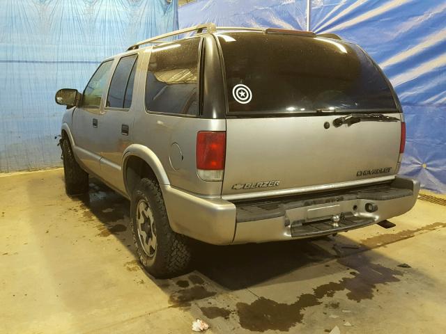 1GNDT13W32K228863 - 2002 CHEVROLET BLAZER BEIGE photo 3