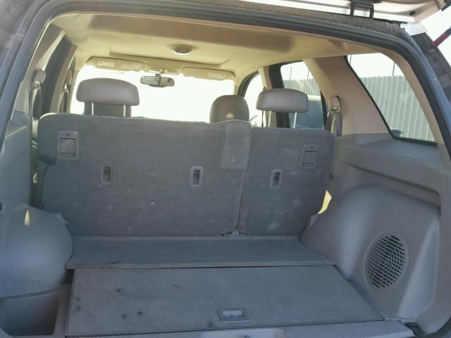 5GZCZ33D06S858390 - 2006 SATURN VUE GRAY photo 9