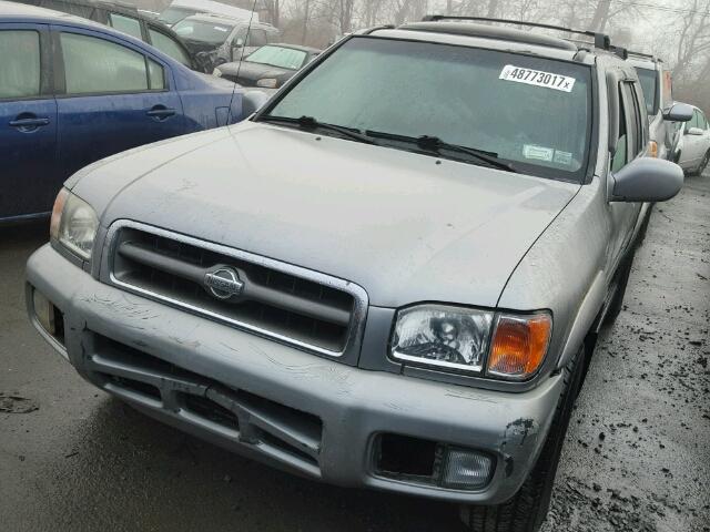 JN8DR09Y21W596621 - 2001 NISSAN PATHFINDER GRAY photo 2