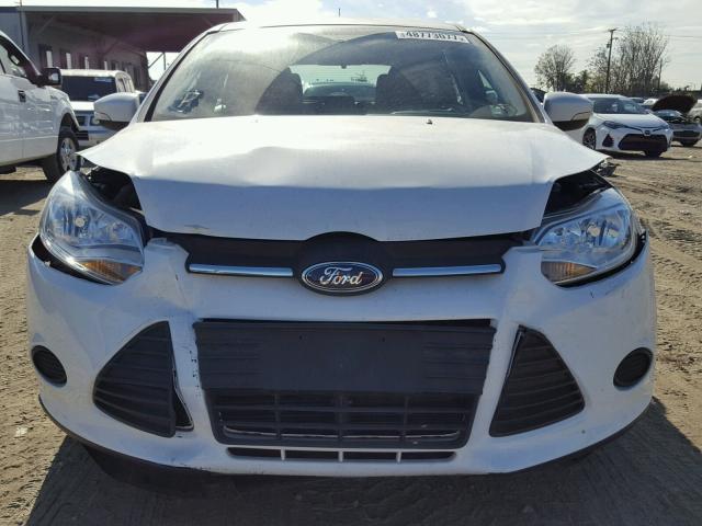 1FADP3K24EL441851 - 2014 FORD FOCUS SE WHITE photo 9