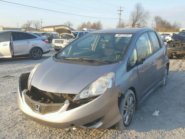 JHMGE88459S035557 - 2009 HONDA FIT SPORT GRAY photo 2