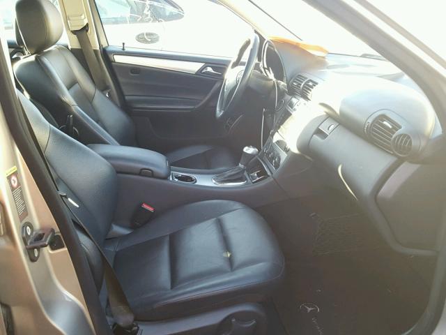 WDBRF52H46A897007 - 2006 MERCEDES-BENZ C GENERATI GOLD photo 5