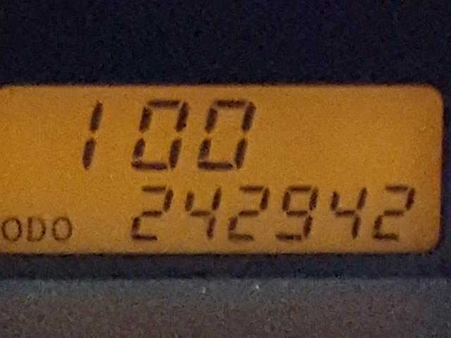 JTLKT324354016506 - 2005 TOYOTA SCION XB Сары фото 8