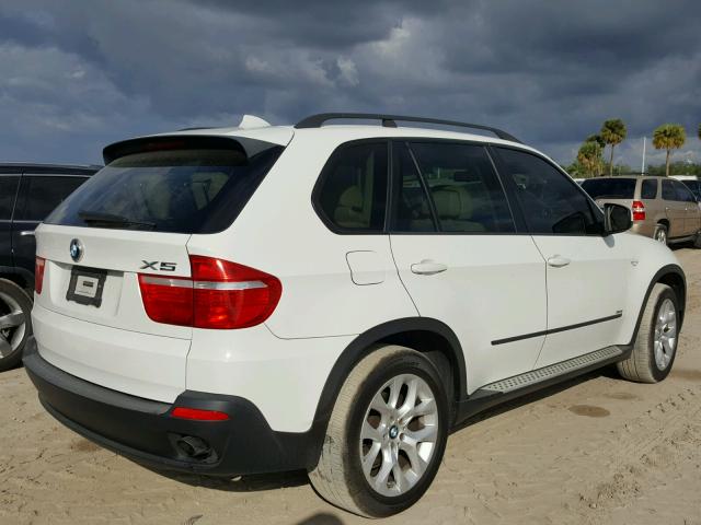 5UXFE43568L007909 - 2008 BMW X5 3.0I WHITE photo 4