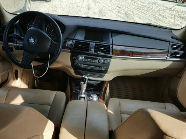 5UXFE43568L007909 - 2008 BMW X5 3.0I WHITE photo 9