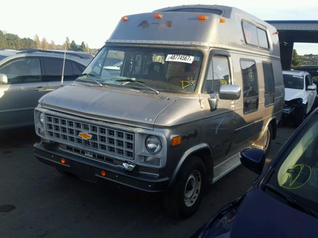 2GCDG15G4B4161496 - 1981 CHEVROLET G10 GRAY photo 2